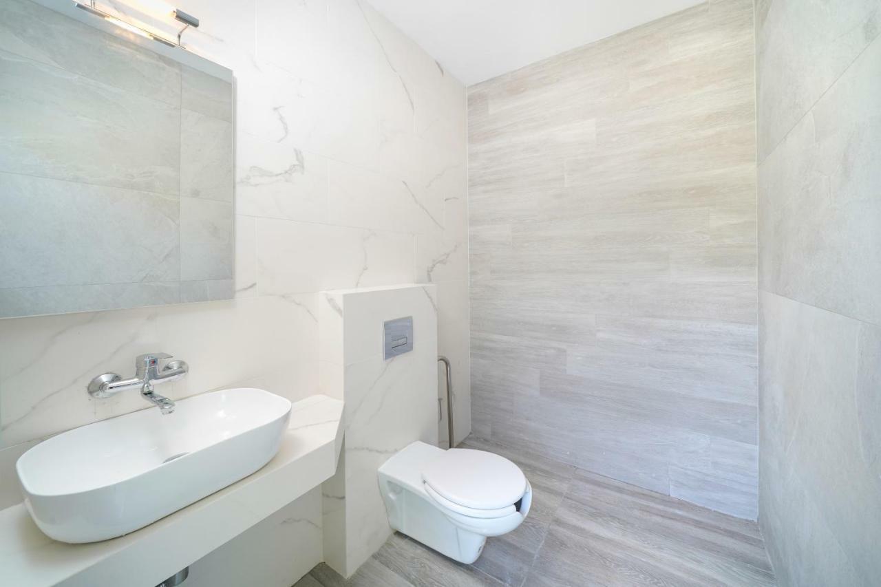 Periklis Appartement *